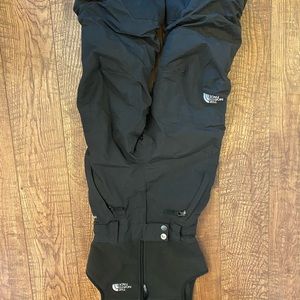 North Face kids ski pant suit.